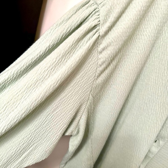 Mint colored oversized Blouse - Picture 4 of 6
